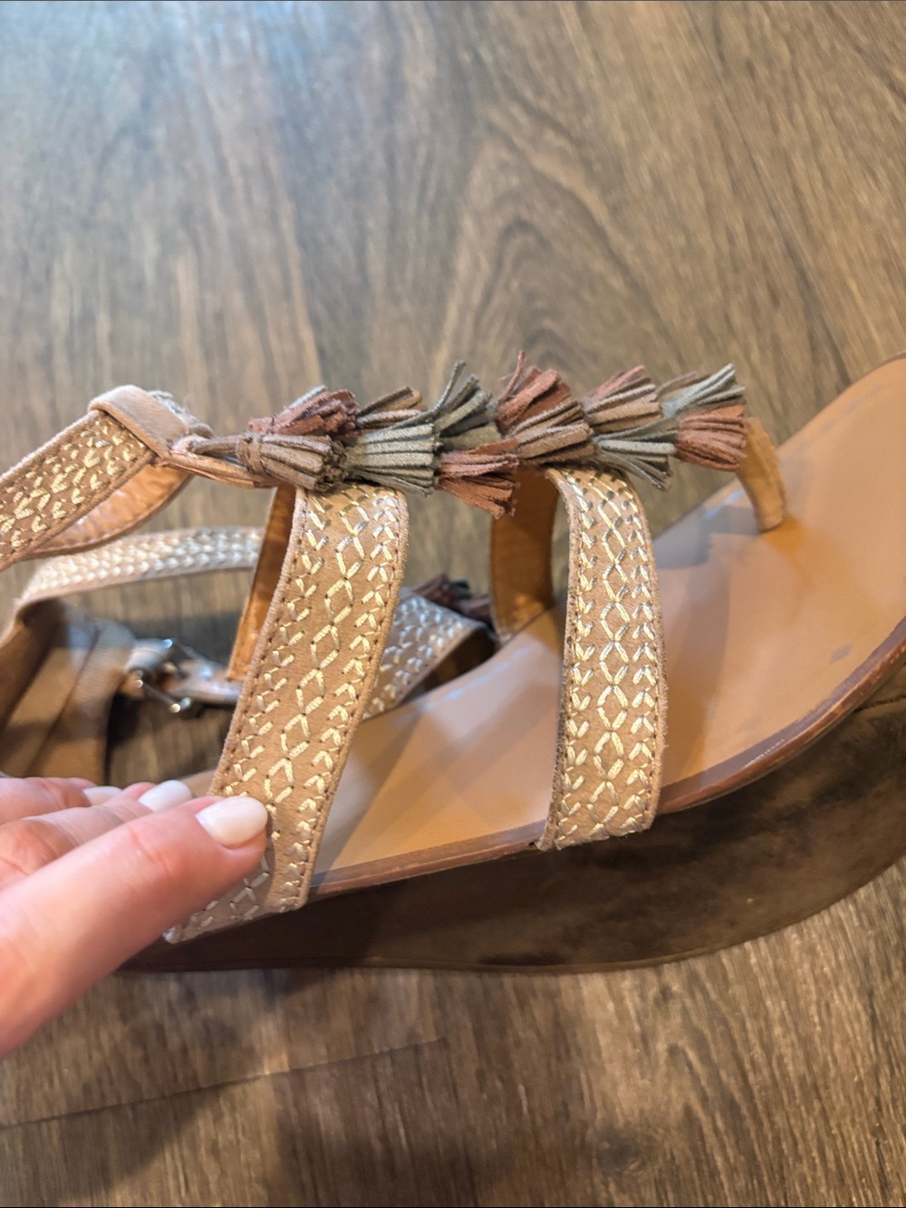 FREE in bundle Report Women's Tan Tassel Gladiator Sandals tassel 10 zip back - Picture 4 of 6